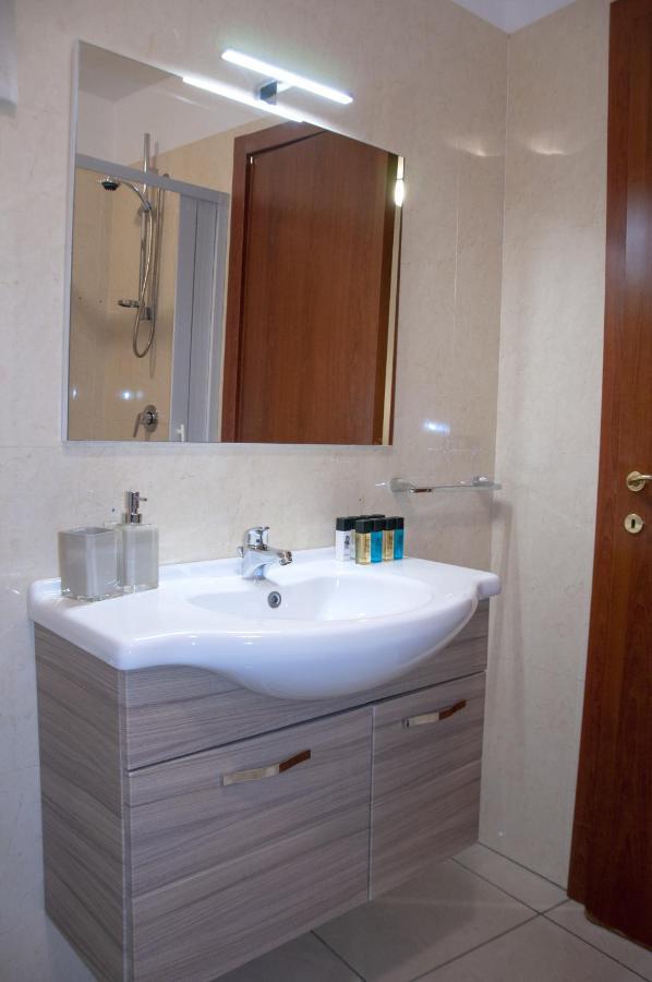 Le Muse Apartment Caserta Luaran gambar